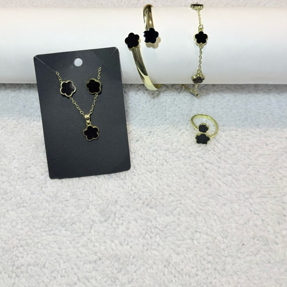 Women's Jewelry Set 5Pcs Clover 4 Leaves Gold and Onyx - - Picture 4 of 6